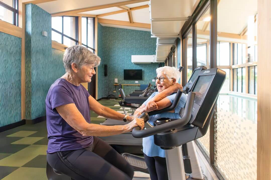 Botanic residents exercising in the gym